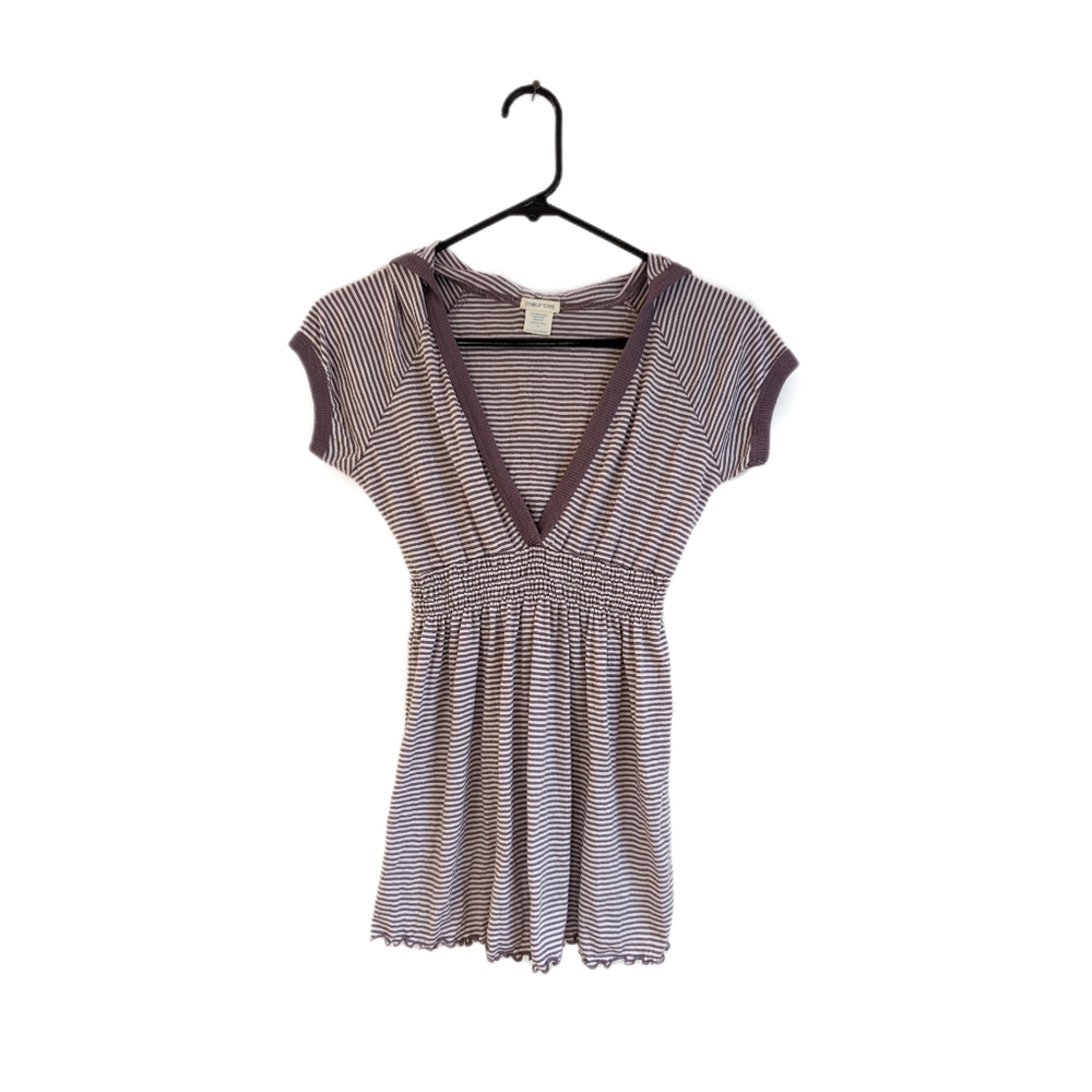 Early 2000s Empire Waist V Neck Hooded Tee